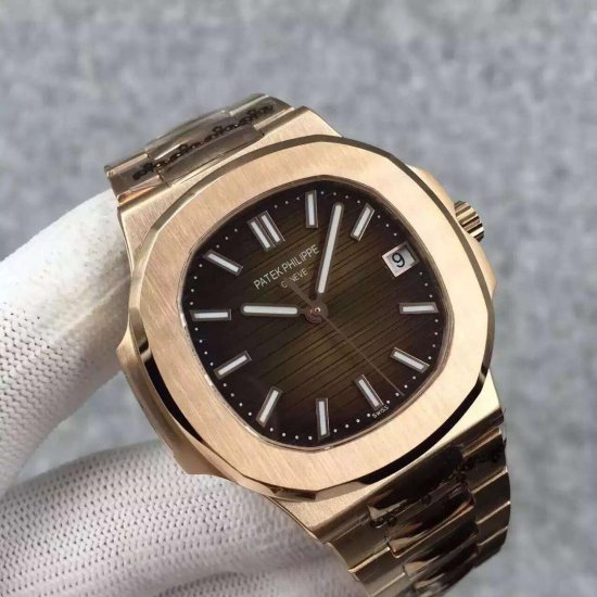 Patek Philippe Nautilus 5711R - zum Schließen ins Bild klicken