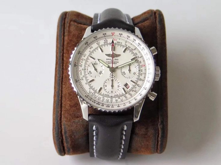 Breitling Navitimer AB0120 - zum Schließen ins Bild klicken