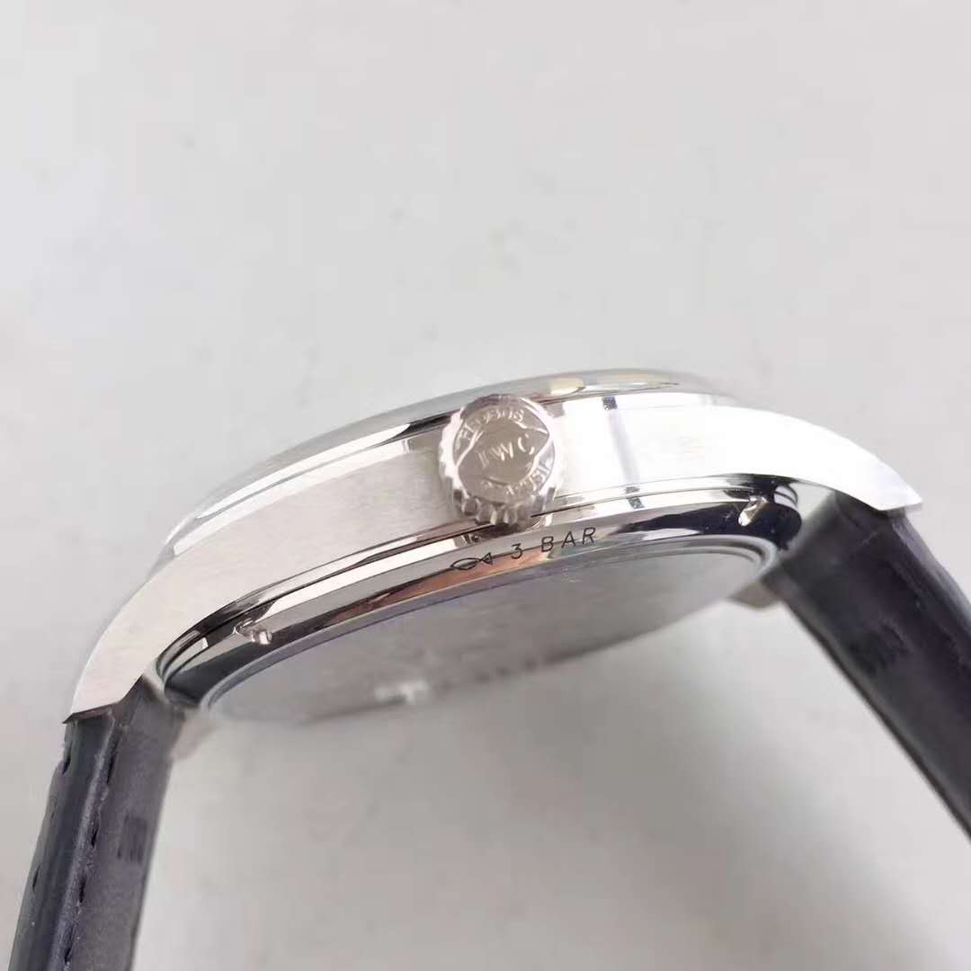 IWC Português IW544403  Clique na imagem para fechar