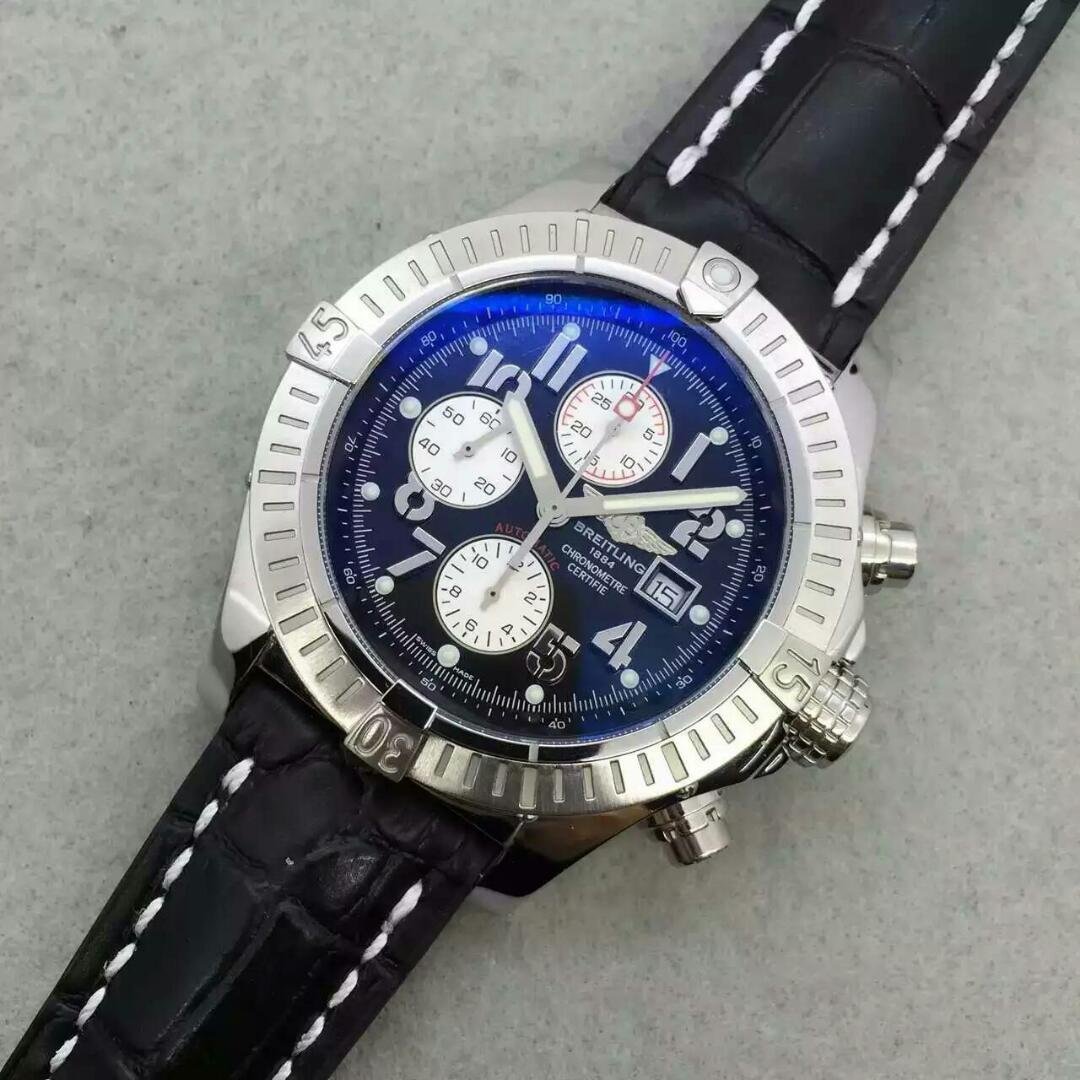 Breitling Super Avenger A13370 - закрыть